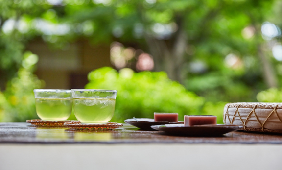 秋の花粉症対策:べにふうき緑茶で健康的に乗り切る方法