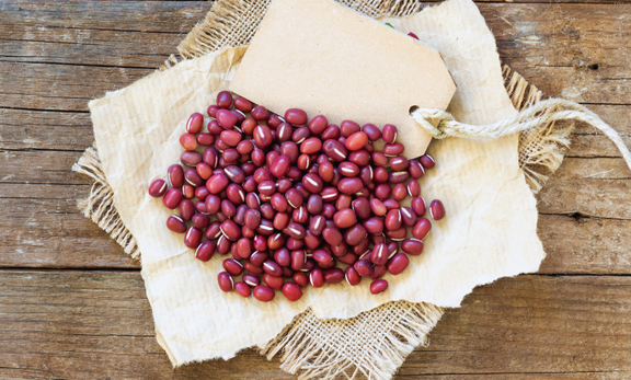 むくみに効くお茶で体すっきり。冷え性にもやさしい毎日の健康習慣