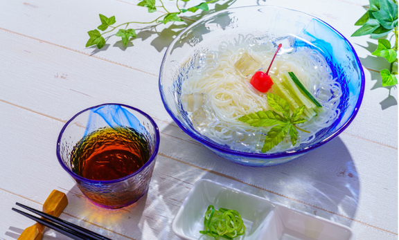 夏バテ対策と腸活を両立！ねばねば食材「めかぶ」で夏の栄養不足を解消する方法